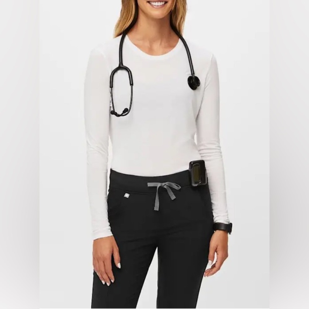 FIGS Supersoft Longsleeve Underscrub - White, size S